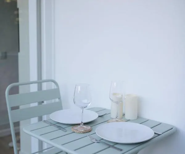 Daire Flh Principe Real With Terrace And View Lisboa