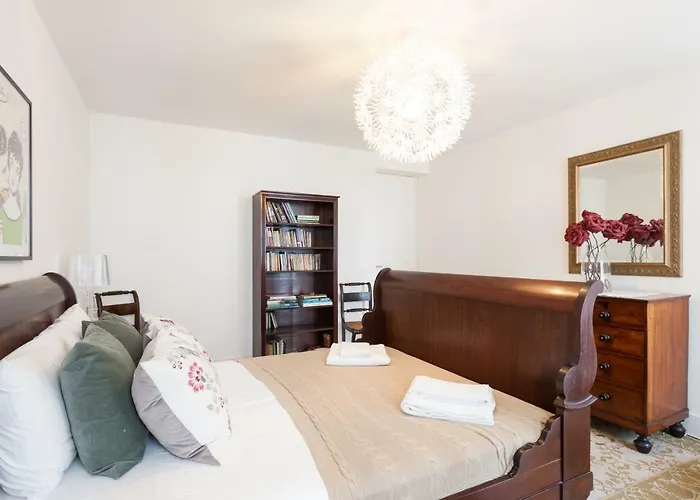 Flh Principe Real With Terrace And View Daire