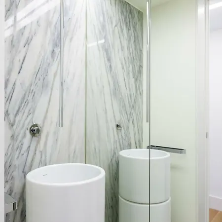 Flh Principe Real With Terrace And View 리스본